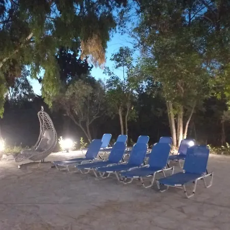 Marti Garden アパートホテル Órmos Prínou