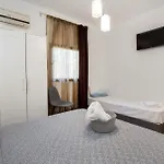 Marti Garden Aparthotel