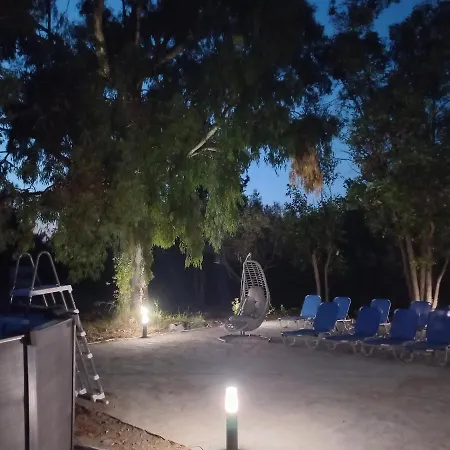 Aparthotel Villa Marti Garden - budget studios