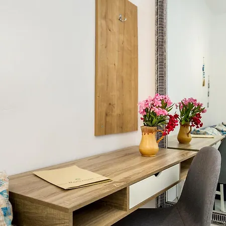 Aparthotel Villa Marti Garden - budget studios