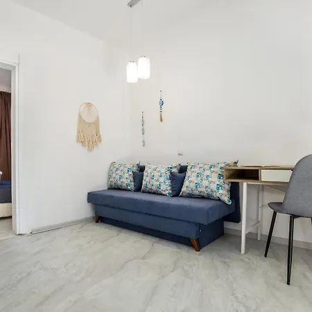 Villa Marti Garden - budget studios Aparthotel