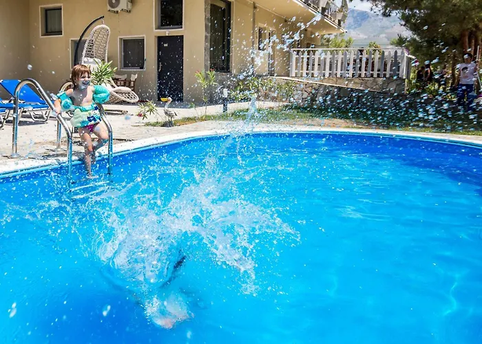 Apartahotel Marti Garden 3*