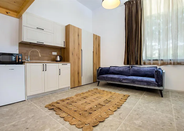 Marti Garden Apartahotel Órmos Prínou